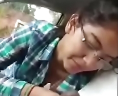 Desi girl blowjob school car